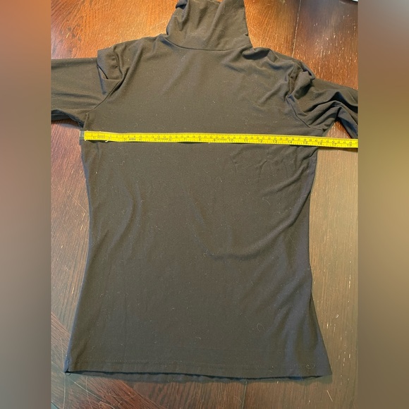 Mosskito Cha-Cha Sleeve Turtleneck - Picture 5 of 9